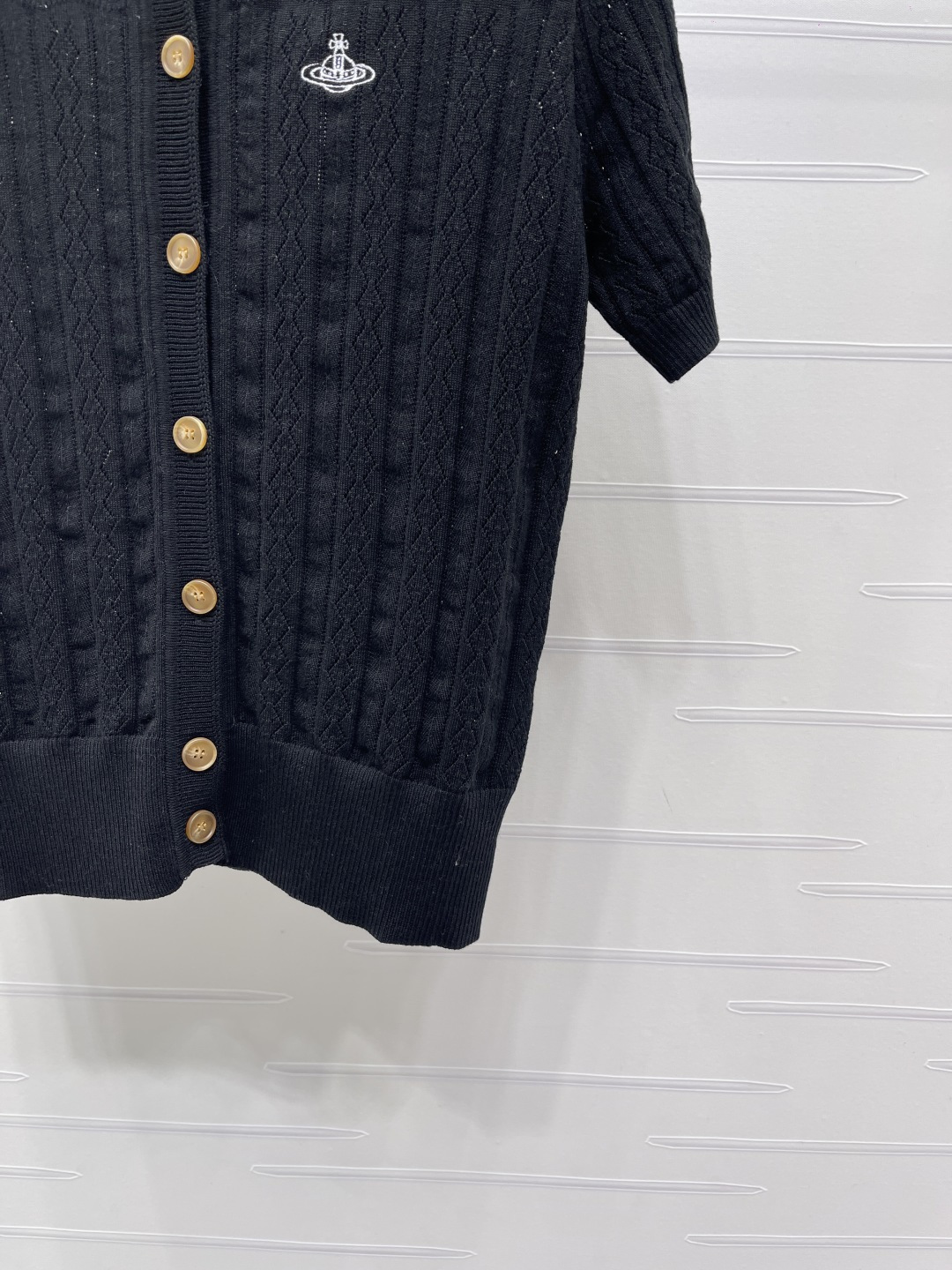 Women's short sleeves